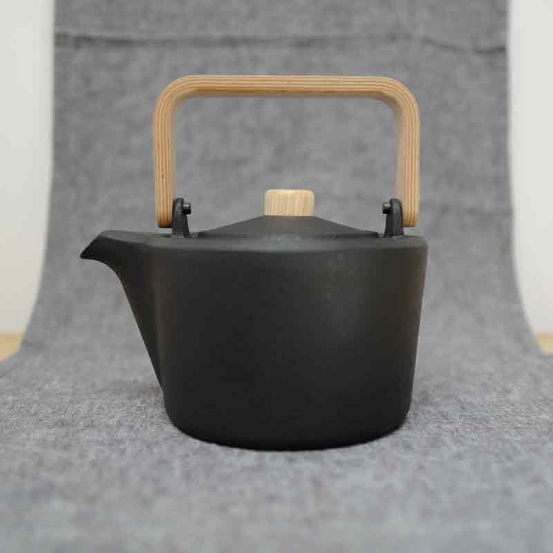 Chushin Kobo Cast Iron Tea Kettle with Wooden Handle