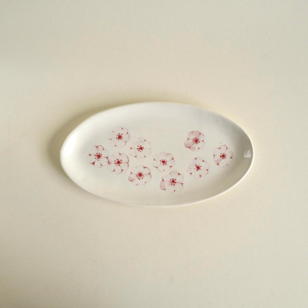 Spako Clay medium porcelain tray, red flower design