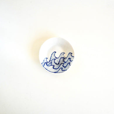 Spako Clay small porcelain plate, wave design