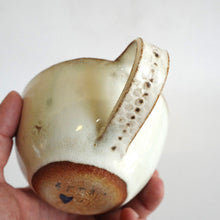 Spako Clay Cappuccino Mug detail on handle, white glaze