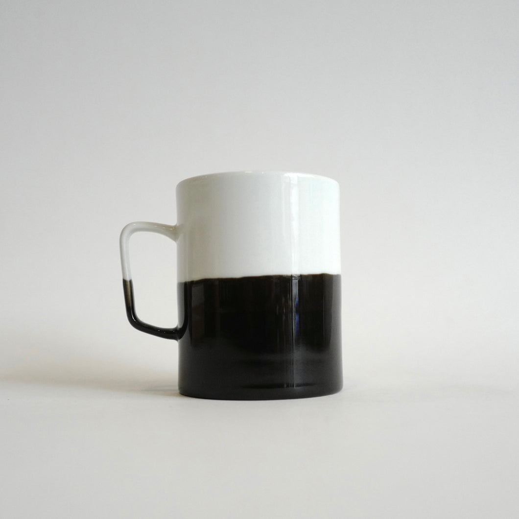 Saikai Black and White Dip Mug