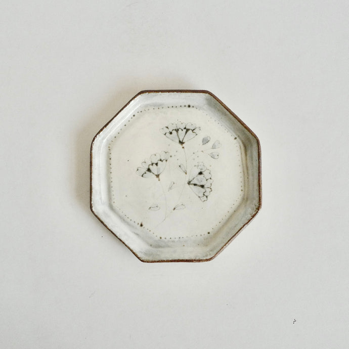 Wild flower pattern octagon plate