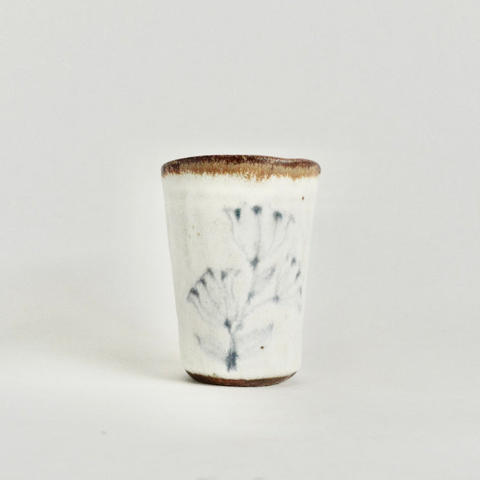 flowers on stem pattern tumbler